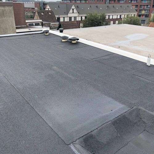 Een nieuw bitumen dak in Leerdam