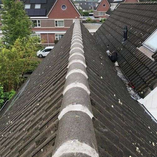 Dakinspectie Leerdam aan de nokvorsten